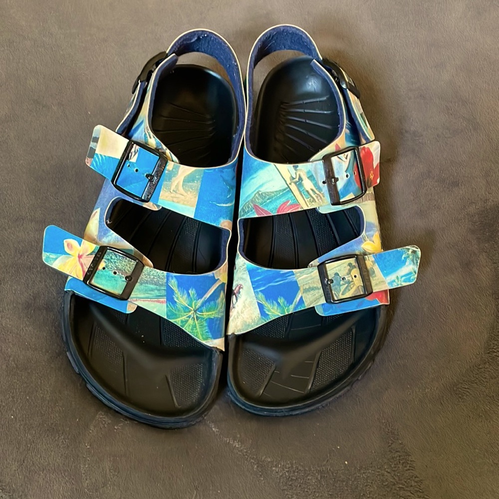 Birkis sz 42  rare aloha print